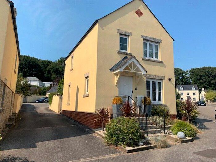 3 Bedroom Semi-Detached House To Rent In Bay View Road, Duporth, St Austell, Cornwall, PL26