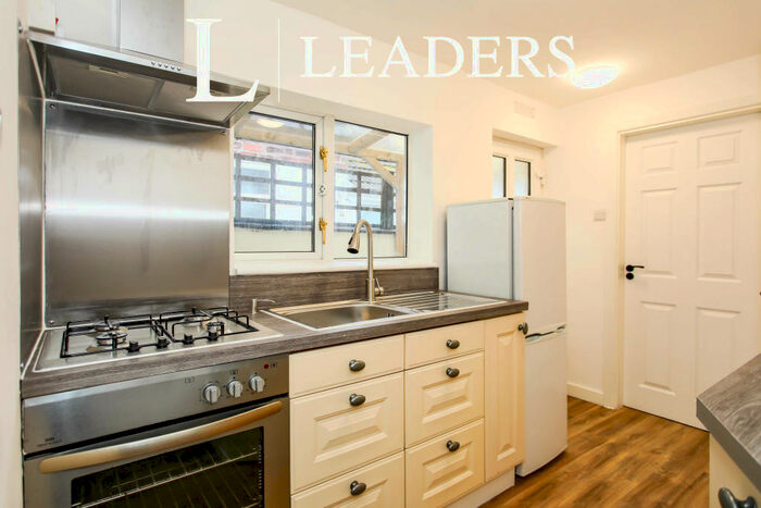 2 Bedroom Town House To Rent In Hamill Road; Tunstall;, ST6