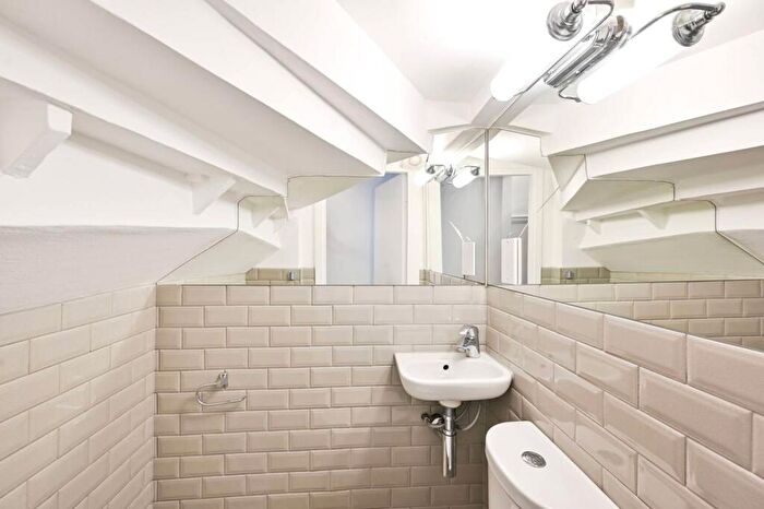 Studio To Rent In Gloucester Place, Marylebone, London, NW1