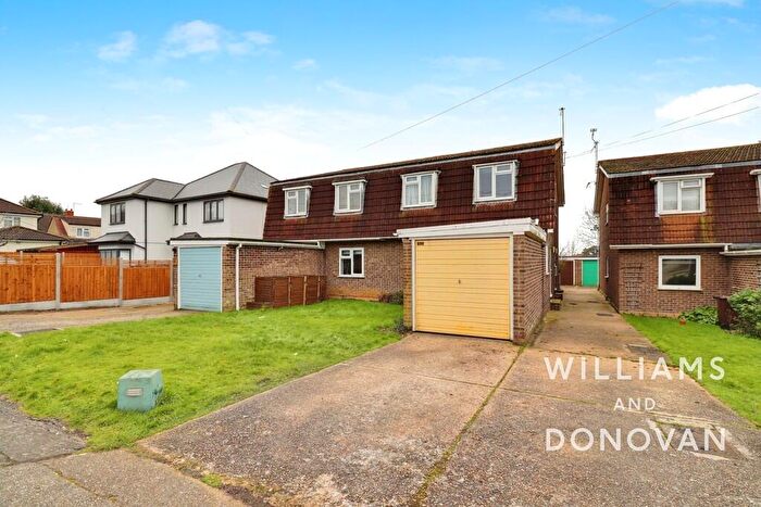 2 Bedroom Flat For Sale In Hall Farm Road, South Benfleet, SS7