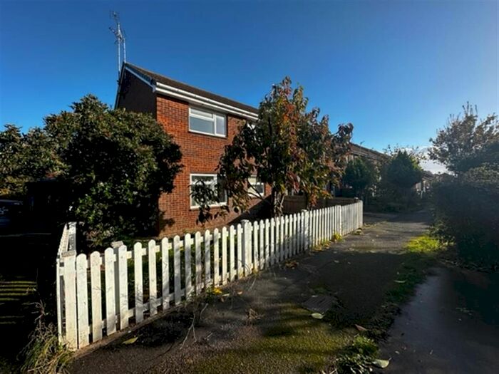 1 Bedroom Maisonette To Rent In Coppice Close, Aylesbury, HP20