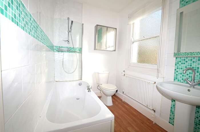 1 Bedroom Flat To Rent In Essex Grove, Crystal Palace, SE19