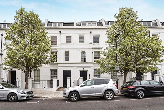 Studio To Rent In Blomfield Road, London, W9