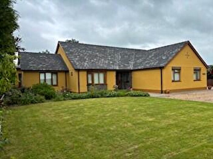 4 Bedroom Detached Bungalow For Sale In Llanllwni, Pencader, SA39
