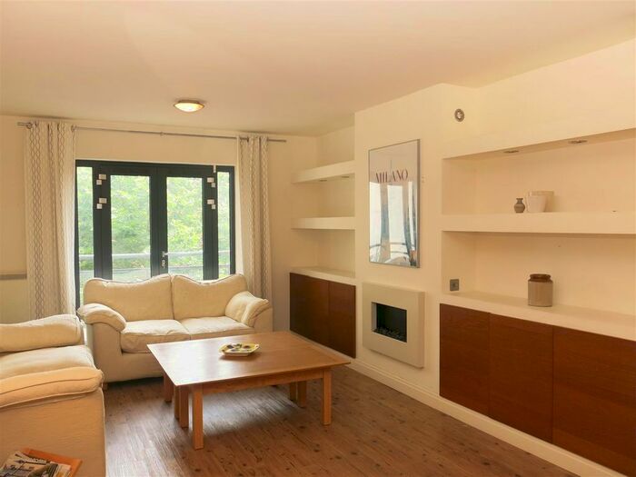 2 Bedroom Flat To Rent In Newhall Hill, Birmingham, B1