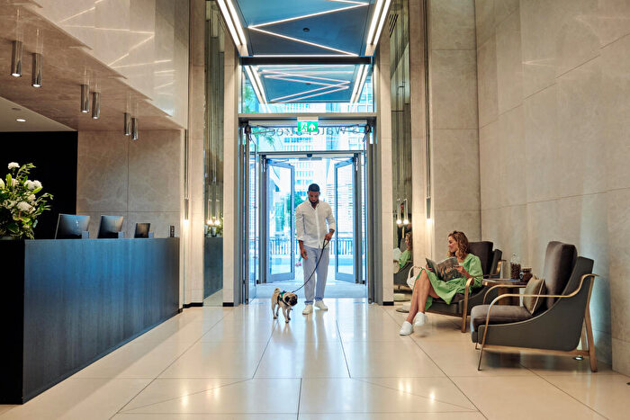 Apartment To Rent In Water Street, London, E14