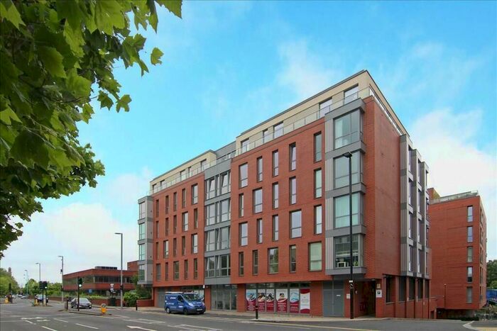 1 Bedroom Flat To Rent In High Street, Brentford, TW8