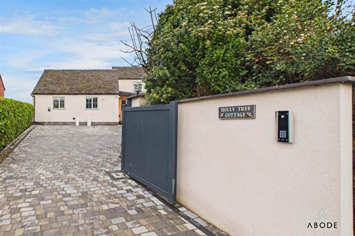 3 Bedroom Cottage For Sale In Bretby Lane, Bretby, Burton-On-Trent, DE15