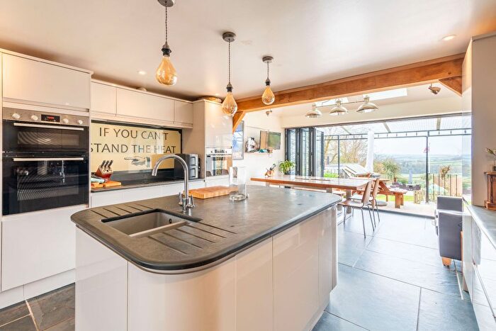 3 Bedroom Semi-Detached House For Sale In Spire Lake, Bishops Nympton, EX36