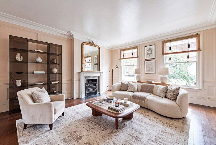 4 Bedroom Detached House For Sale In Radnor Walk, London, SW3