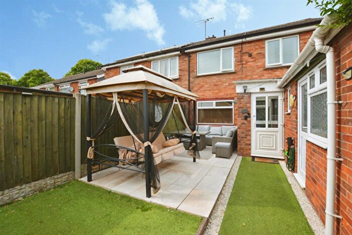 3 Bedroom Terraced House For Sale In Ripon Close, Scunthorpe, DN17