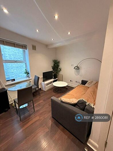 3 Bedroom Flat To Rent In Old Nichol Street, London, E2