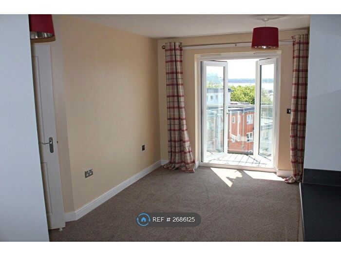 1 Bedroom Flat To Rent In Oceana Boulevard, Southampton, SO14