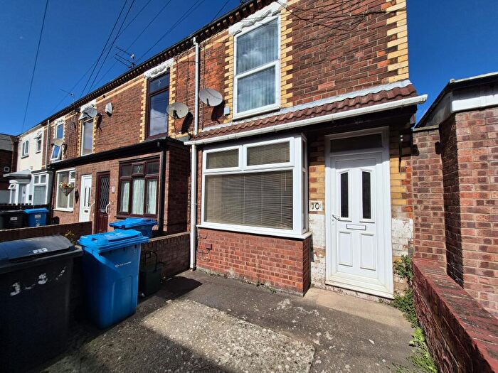 2 Bedroom Terraced House To Rent In Gladys Villas, HU8