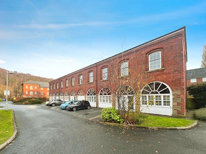 2 Bedroom Flat To Rent In Fletcher Court, Ringley Locks, Stoneclough, Radcliffe, Manchester, M26