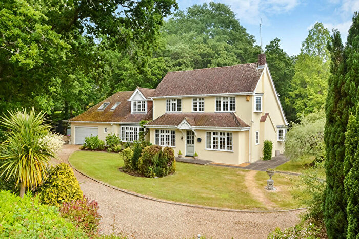4 Bedroom Detached House For Sale In Hambledon, Hampshire, PO7