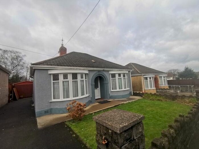 2 Bedroom Bungalow To Rent In Heol Cae Tynewydd, Loughor, SA4