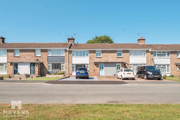 3 Bedroom Terraced House For Sale In Drax Avenue, Wareham, BH20