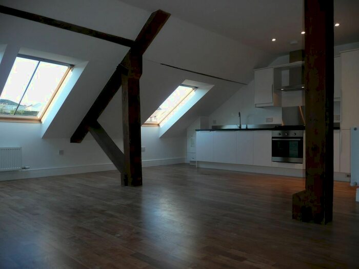 2 Bedroom Flat To Rent In The Barony, Windmill Road, Kirkcaldy, KY1