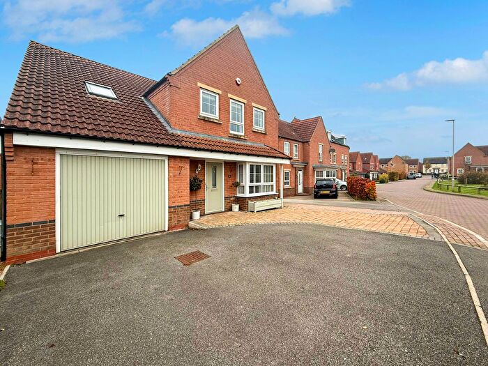 5 Bedroom Detached House For Sale In Dairy Lane, Cayton, Scarborough, YO11