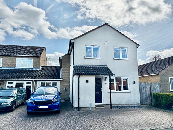 3 Bedroom Link Detached House For Sale In Elm Road, Folksworth, Cambridgeshire, PE7