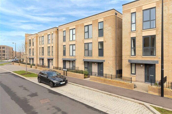 5 Bedroom Terraced House To Rent In Osprey Drive, Trumpington, Cambridge, Cambridgeshire, CB2