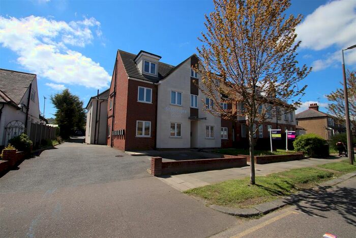2 Bedroom Flat To Rent In Carlton Avenue, Westcliff-On-Sea, SS0