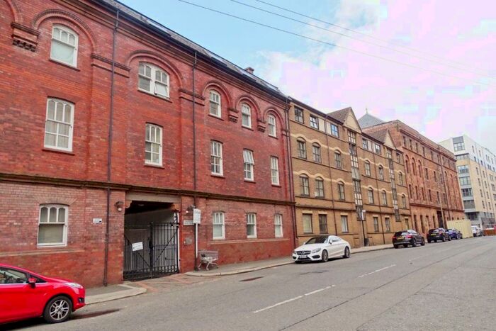 1 Bedroom Flat To Rent In Bed Furnished @ The Stables, Bell St, G4