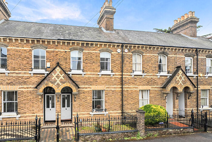 4 Bedroom Terraced House For Sale In The Mount, Reading, Berkshire, RG1