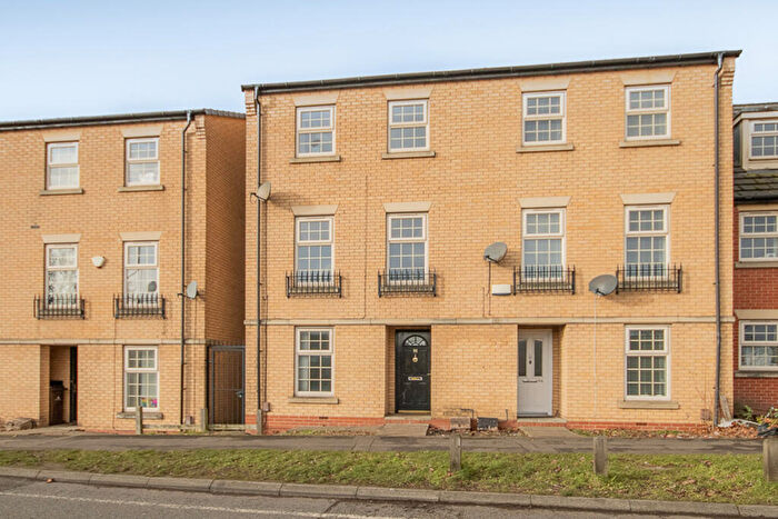 4 Bedroom Semi-Detached House For Sale In Grampian Way, Sinfin, DE24