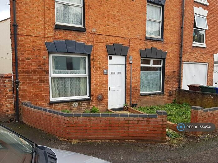 1 Bedroom Flat To Rent In West Street, Banbury, OX16