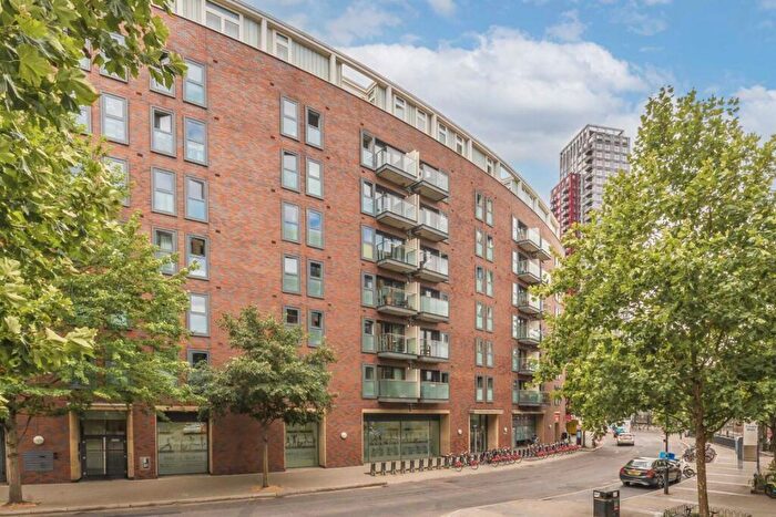 1 Bedroom Flat For Sale In Surrey Quays Road, Canada Water, SE16