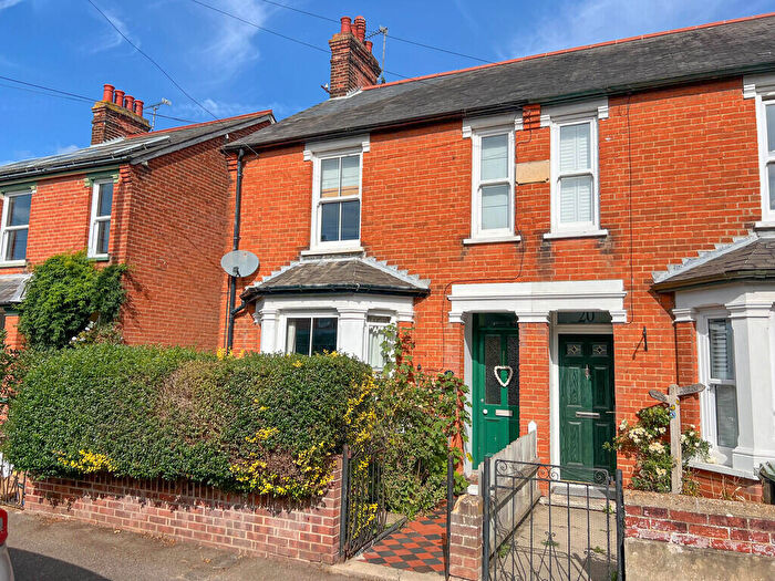 3 Bedroom Semi-Detached House For Sale In Cornwall Road, Felixstowe, IP11