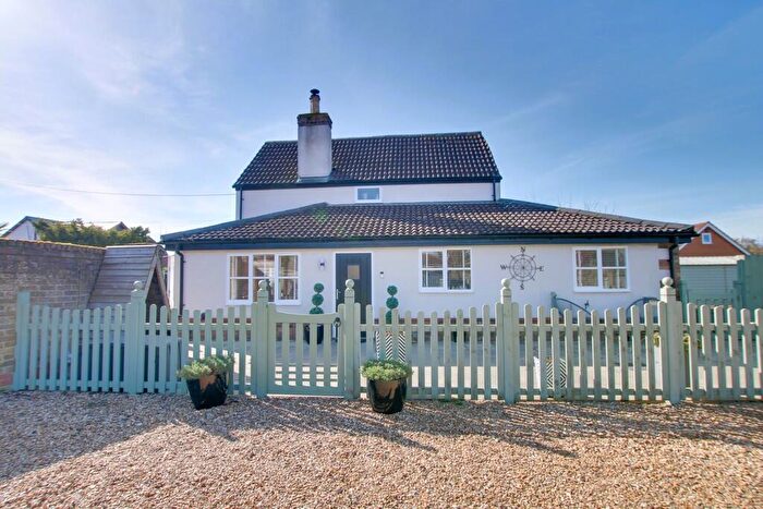 3 Bedroom Detached House For Sale In Selwyn Corner, Guyhirn, PE13