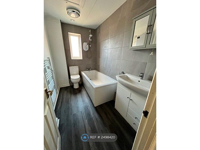 1 Bedroom Flat To Rent In Rose Court, Irchester, Wellingborough, NN29