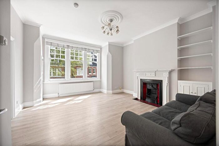 2 Bedroom Flat To Rent In Glenloch Road, Belsize Park, NW3
