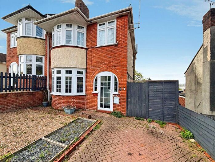 3 Bedroom Semi-Detached House To Rent In Gainsford Road, Southampton, SO19