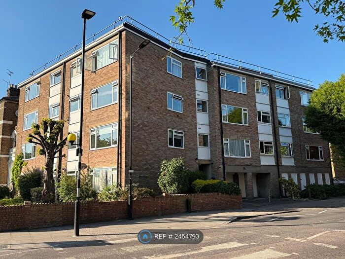 2 Bedroom Flat To Rent In Derbin Court, London, N4