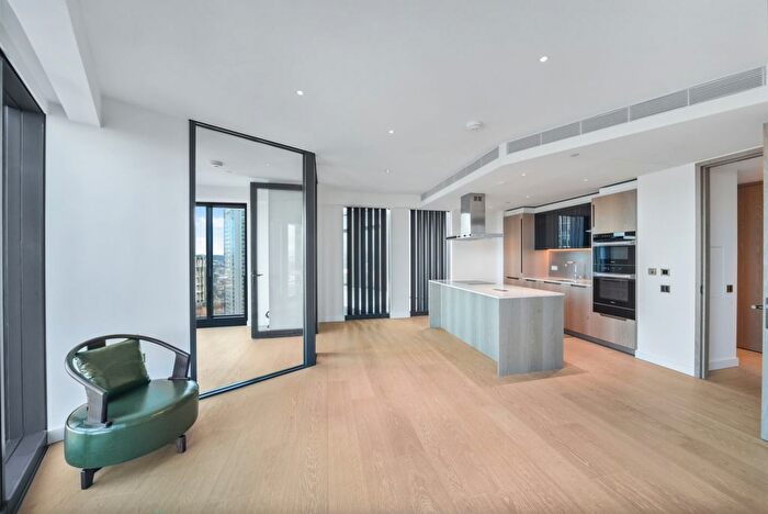 2 Bedroom Flat To Rent In Nine Elms Lane, London, SW8