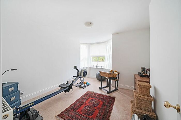 3 Bedroom Flat To Rent In Swan Road, Harrogate, North Yorkshire, HG1