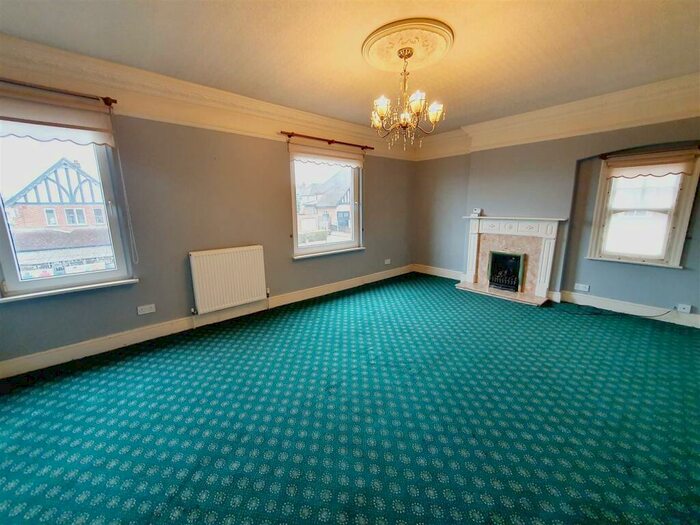2 Bedroom Apartment To Rent In London Road, Kettering, NN15