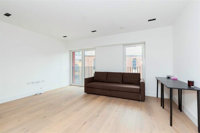 1 Bedroom Flat To Rent In Exchange Gardens, Lambeth, SW8