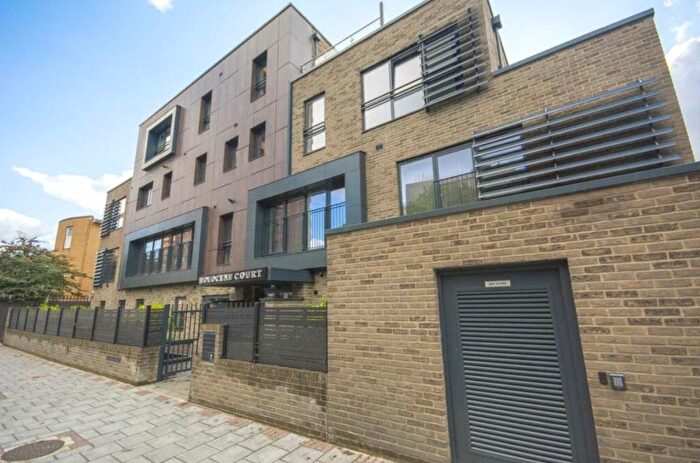 2 Bedroom Property To Rent In The Hyde, London, NW9