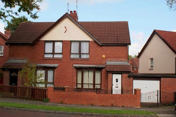 2 Bedroom Semi-Detached House To Rent In Smithburn Road, Felling, Felling, NE10