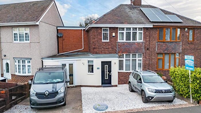 3 Bedroom Semi-Detached House For Sale In Kingsway, Worksop, S81