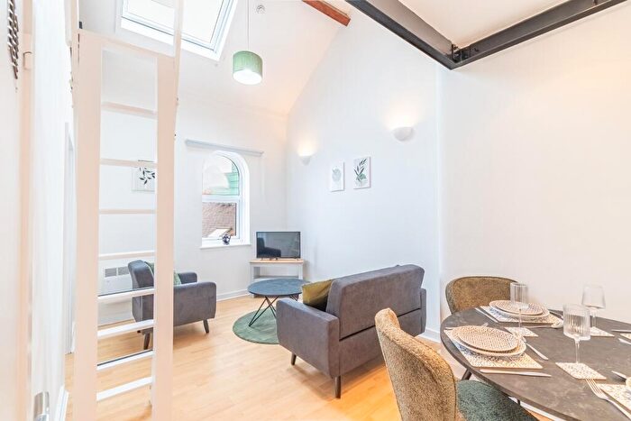 1 Bedroom Flat To Rent In The Calls, Leeds, LS2