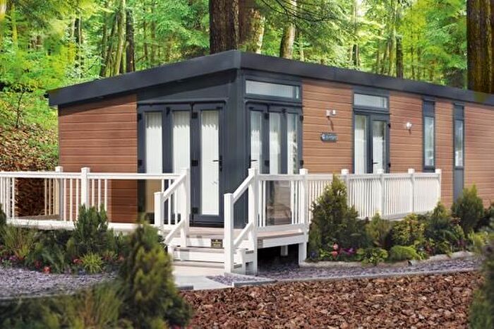 2 Bedroom Mobile/park Home For Sale In Springfield Holiday Park, Tedburn St Mary, Exeter, Devon, EX6