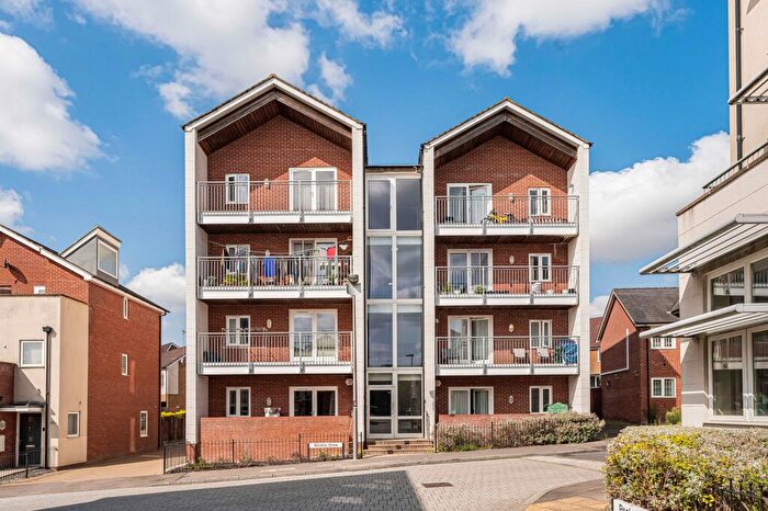 2 Bedroom Apartment For Sale In Sinatra Drive, Oxley Park, MK4