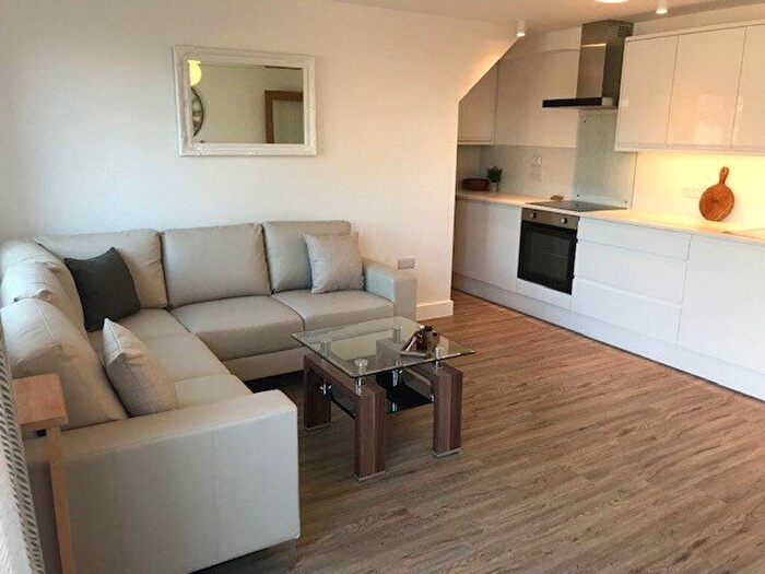 2 Bedroom Flat To Rent In Headley Way, OX3