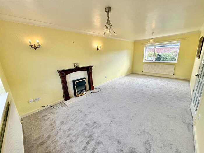 1 Bedroom Flat For Sale In Gomer Court, Heol Gomer, Abergele, LL22